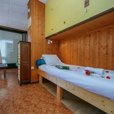 Appartement De Lognan- Les Drus 18